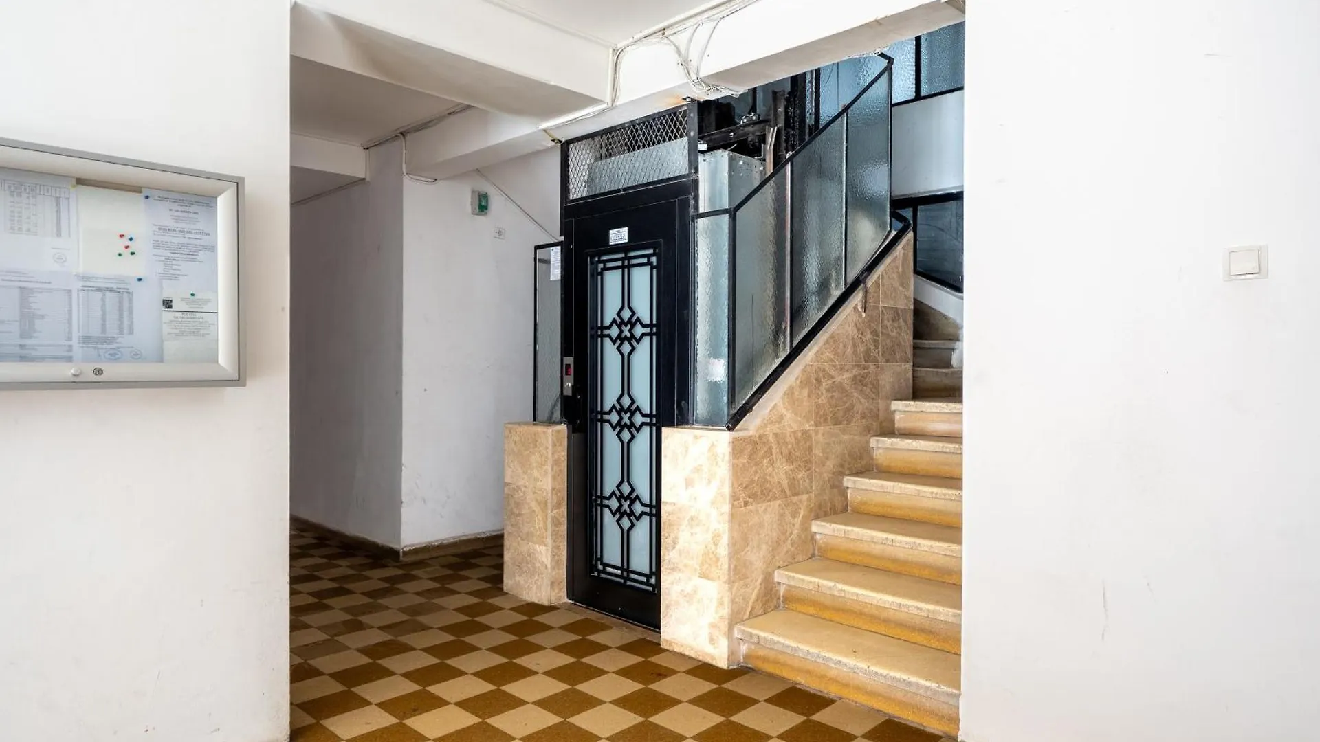 Steps2 Old Town & Metro - The Adventure Apartment Bucharest Romania